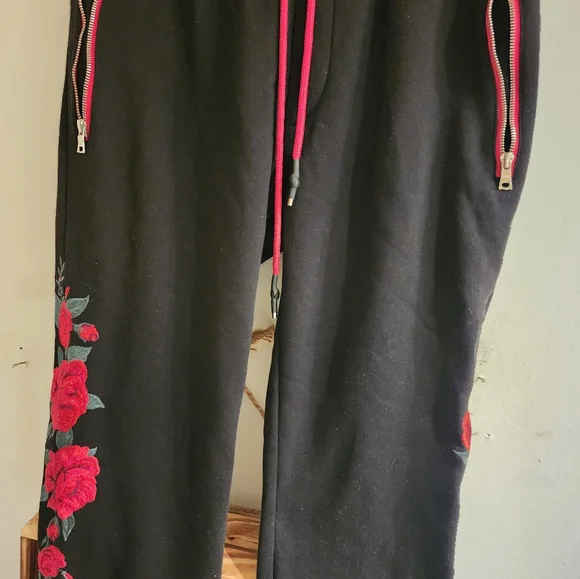 Forever 21 sweat set Rose logo XL joggers L hoody Black & Red new no tags washed - Picture 12 of 15